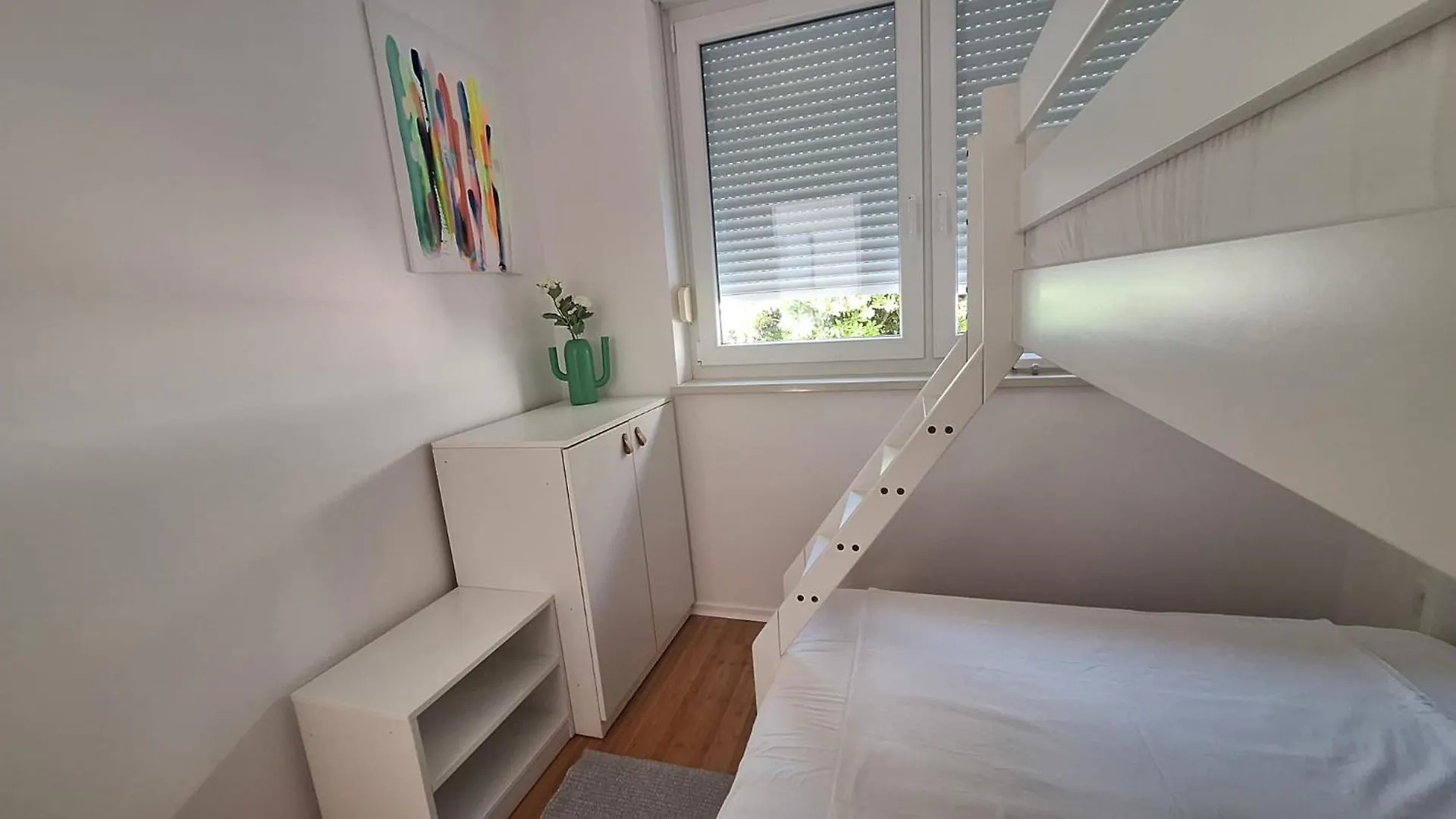 Apartment Bruvana  Povljana